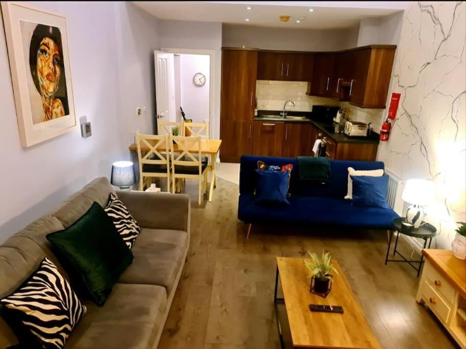 City Centre Top Floor Apartment In Belfast City Centre Zewnętrze zdjęcie