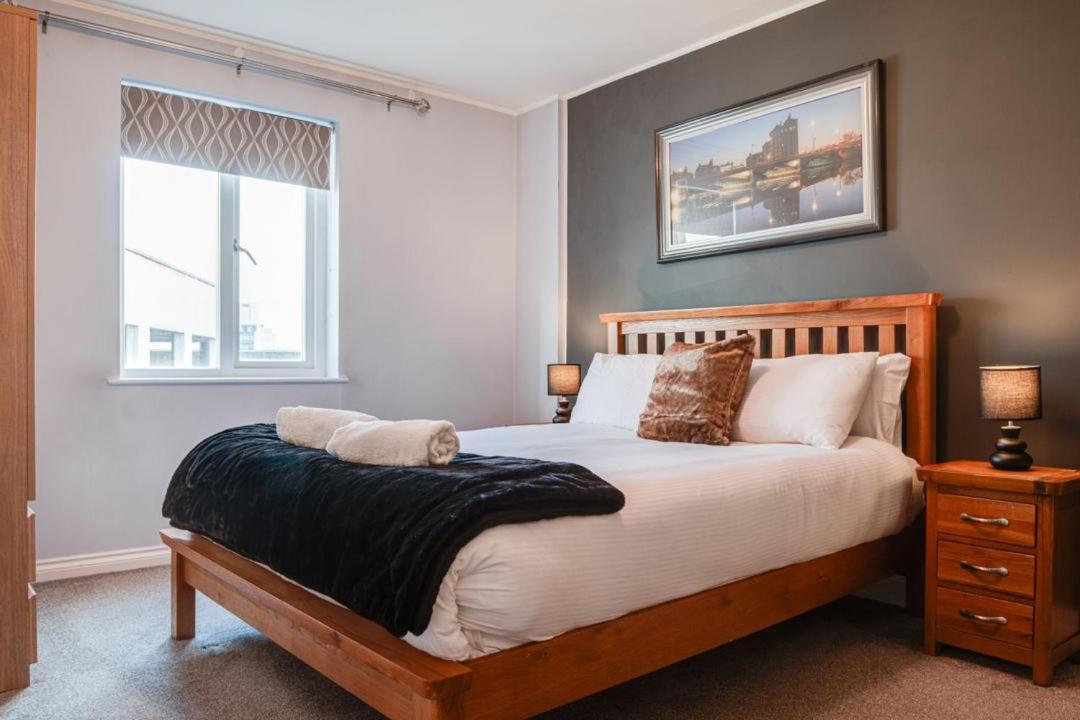 City Centre Top Floor Apartment In Belfast City Centre Zewnętrze zdjęcie